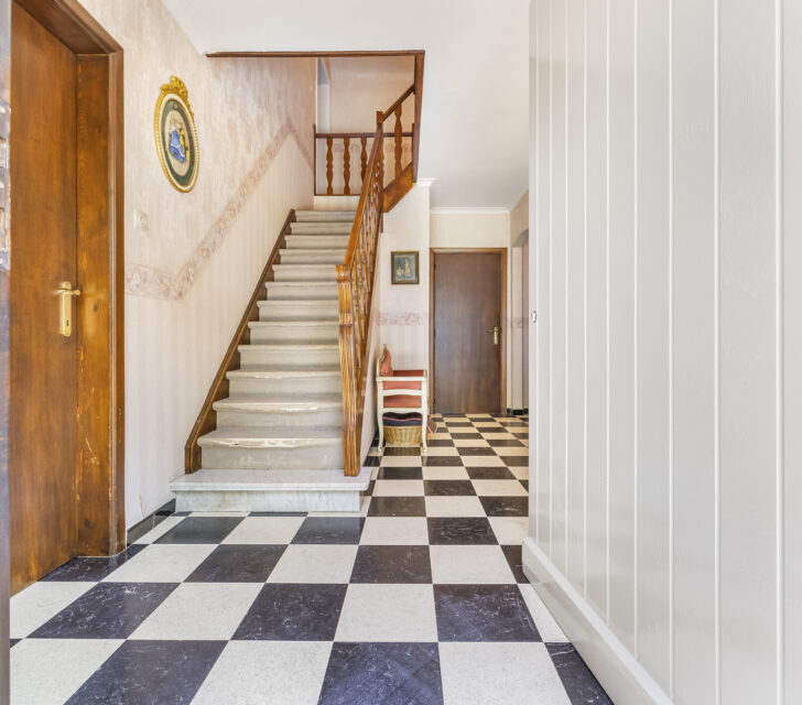 Te renoveren HOB met bijgebouw